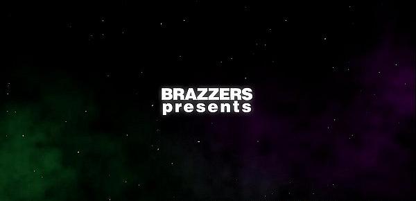  Brazzers - Shes Gonna Squirt - Slut Wars The Vagina Squirts Back scene starring Samantha Bentley and